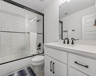 9011 Delta Place Court - Photo Thumbnail 25
