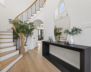 9011 Delta Place Court - Photo Thumbnail 8