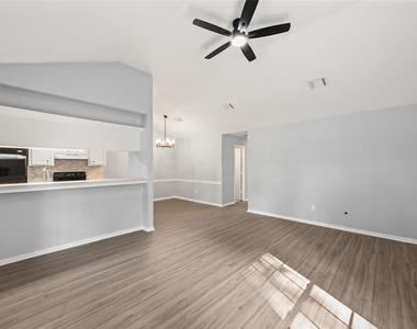 1727 Hazelwood Street - Photo Thumbnail 7