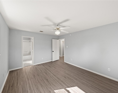 1727 Hazelwood Street - Photo Thumbnail 14