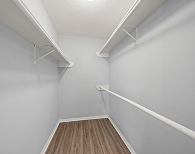 1727 Hazelwood Street - Photo Thumbnail 22
