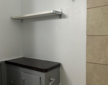 4010 Feagan Street - Photo Thumbnail 6