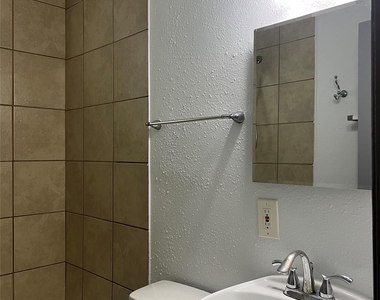 4010 Feagan Street - Photo Thumbnail 4