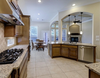 26803 Longleaf Valley Drive - Photo Thumbnail 11