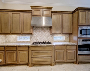 26803 Longleaf Valley Drive - Photo Thumbnail 10