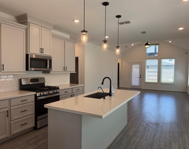 21626 Lampeter River Lane - Photo Thumbnail 3
