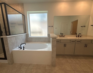 21626 Lampeter River Lane - Photo Thumbnail 24