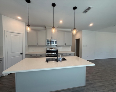 21626 Lampeter River Lane - Photo Thumbnail 4