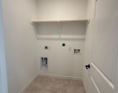 21626 Lampeter River Lane - Photo Thumbnail 16