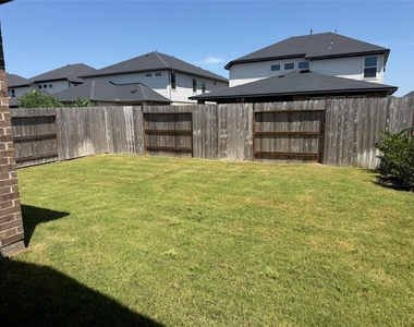 21626 Lampeter River Lane - Photo Thumbnail 7