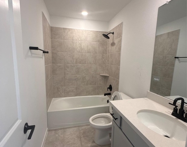 21626 Lampeter River Lane - Photo Thumbnail 37