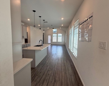 21626 Lampeter River Lane - Photo Thumbnail 11