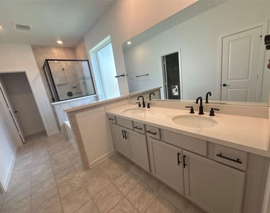 21626 Lampeter River Lane - Photo Thumbnail 20