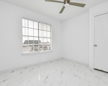 7730 Sign Street - Photo Thumbnail 17