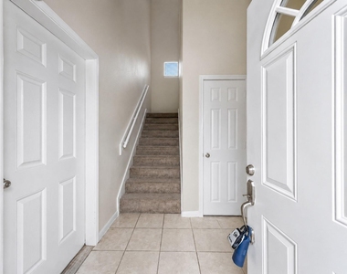 175 Binnacle Court - Photo Thumbnail 5