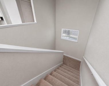 175 Binnacle Court - Photo Thumbnail 23