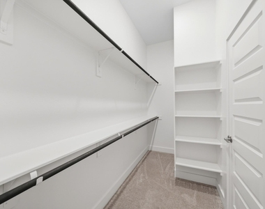 2506 Seedling Street - Photo Thumbnail 17