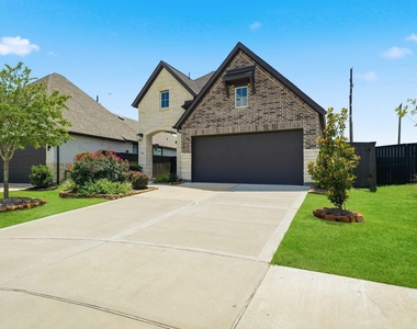 2506 Seedling Street - Photo Thumbnail 1