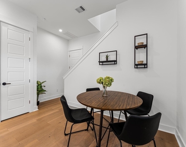 412 Neyland Street - Photo Thumbnail 10