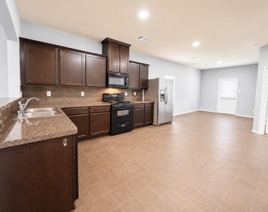 19726 Ashley Terrace Lane - Photo Thumbnail 11