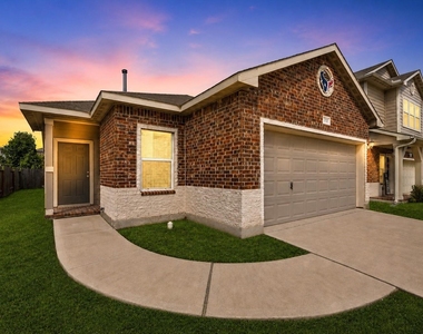 19726 Ashley Terrace Lane - Photo Thumbnail 4