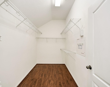 19122 Mission Manor Lane - Photo Thumbnail 16