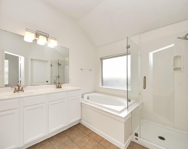 19122 Mission Manor Lane - Photo Thumbnail 14