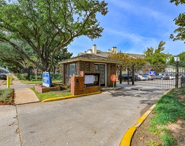 8055 Cambridge Street - Photo Thumbnail 3