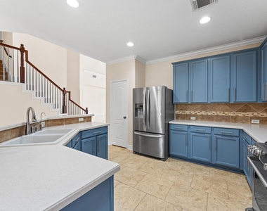 1830 Katlyn Lane - Photo Thumbnail 7