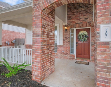 9107 Huckinston Court - Photo Thumbnail 3