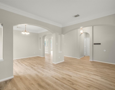 9107 Huckinston Court - Photo Thumbnail 18