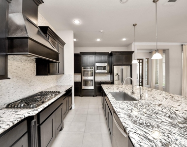 8926 Leaning Hollow Lane - Photo Thumbnail 7