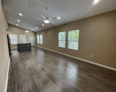 2210 Arapahoe Drive - Photo Thumbnail 13