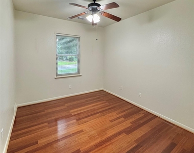 42 Tranquil Glade Place - Photo Thumbnail 20