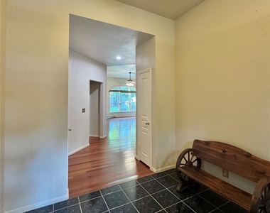 42 Tranquil Glade Place - Photo Thumbnail 3