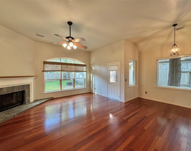 42 Tranquil Glade Place - Photo Thumbnail 15