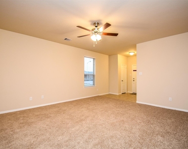 2431 Concord Terrace - Photo Thumbnail 10