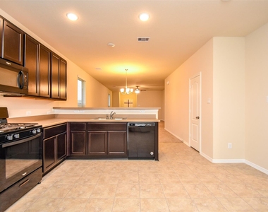 2431 Concord Terrace - Photo Thumbnail 16