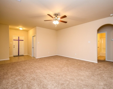 2431 Concord Terrace - Photo Thumbnail 11