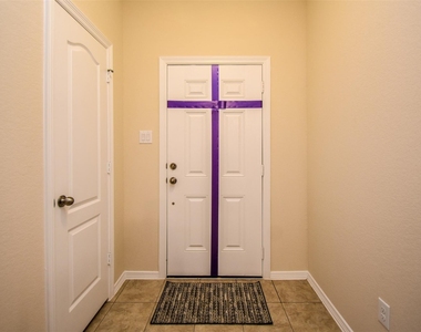 2431 Concord Terrace - Photo Thumbnail 5