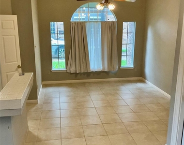 1110 Mabry Mill Road - Photo Thumbnail 13