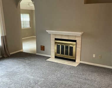 1110 Mabry Mill Road - Photo Thumbnail 10