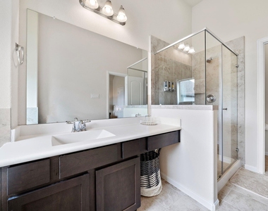 1510 Brayson Oaks Place - Photo Thumbnail 26