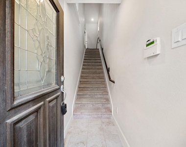 1510 Brayson Oaks Place - Photo Thumbnail 3