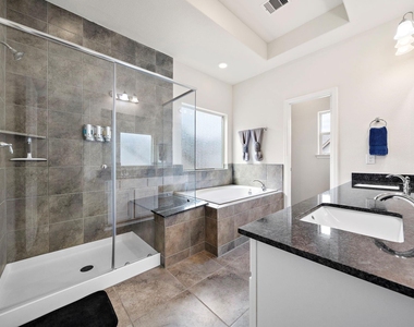 1510 Brayson Oaks Place - Photo Thumbnail 29