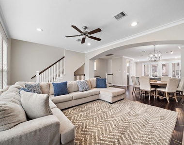 1510 Brayson Oaks Place - Photo Thumbnail 6