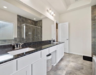 1510 Brayson Oaks Place - Photo Thumbnail 31