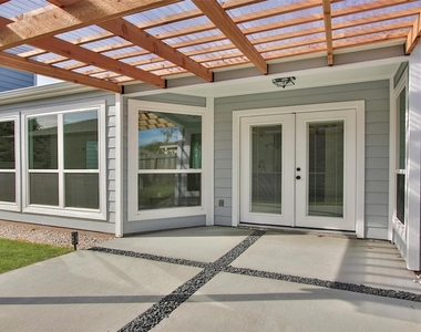 8518 Furlong Lane - Photo Thumbnail 28