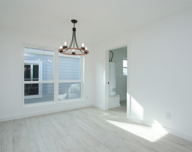 8518 Furlong Lane - Photo Thumbnail 17