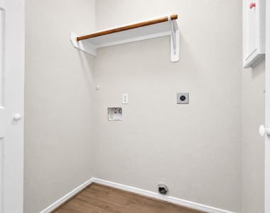172 Binnacle Court - Photo Thumbnail 28